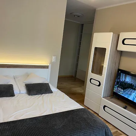 Apartament Garbary 84 Parking Free Poznań Esterno foto